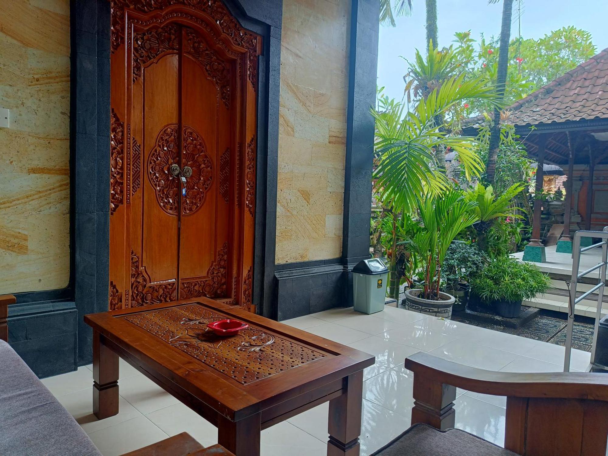 Nyoman House Ubud Exterior foto